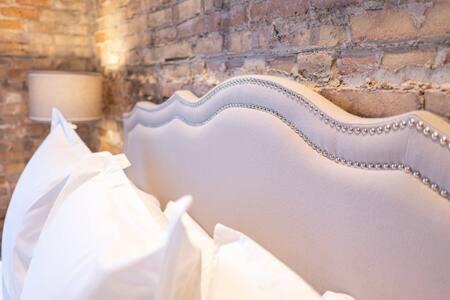 Hip Urban Loft - Small Town Charm -124 Lofts #3 West Dundee ภายนอก รูปภาพ